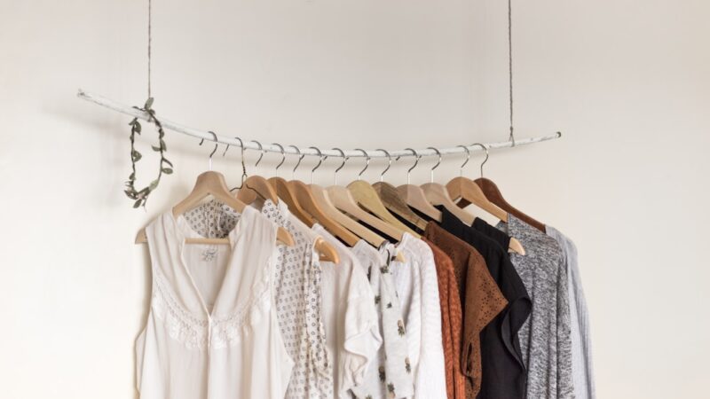 T-Shirts til Mænd: Et Uundværligt Element i Enhver Garderobe