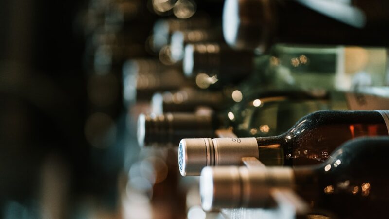 Køb og salg af vin: En guide til vinelskere